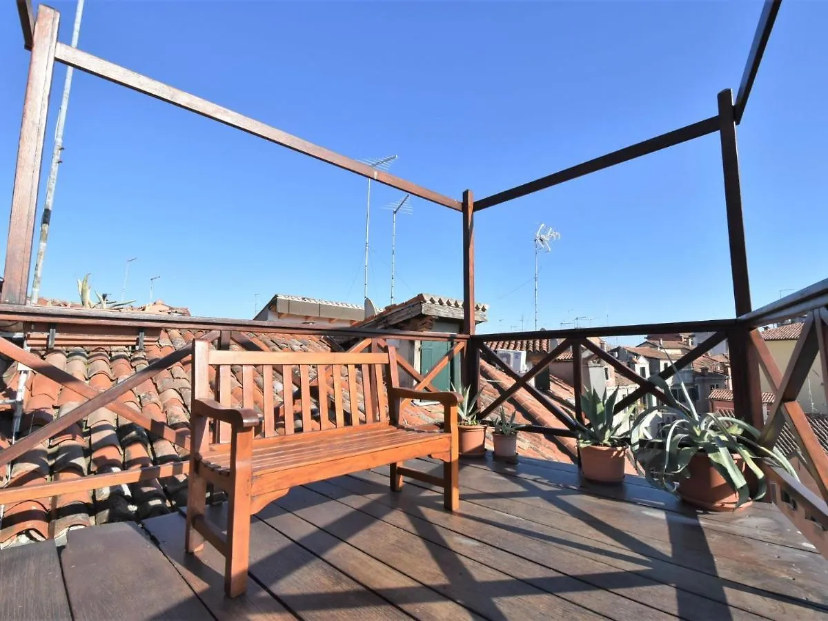 Apartment Fondamenta Del Rielo By Interhome