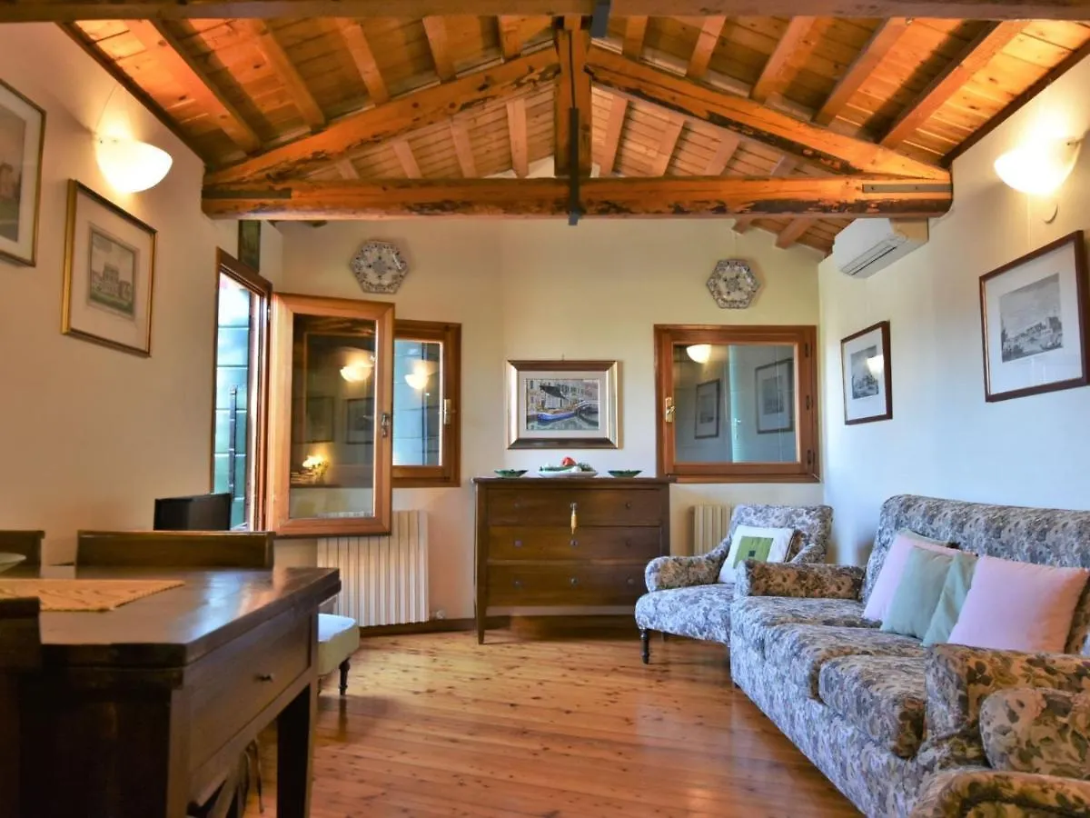 Apartment Fondamenta Del Rielo By Interhome