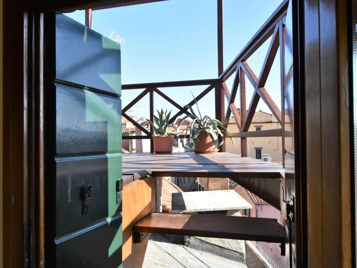 Apartment Fondamenta Del Rielo By Interhome