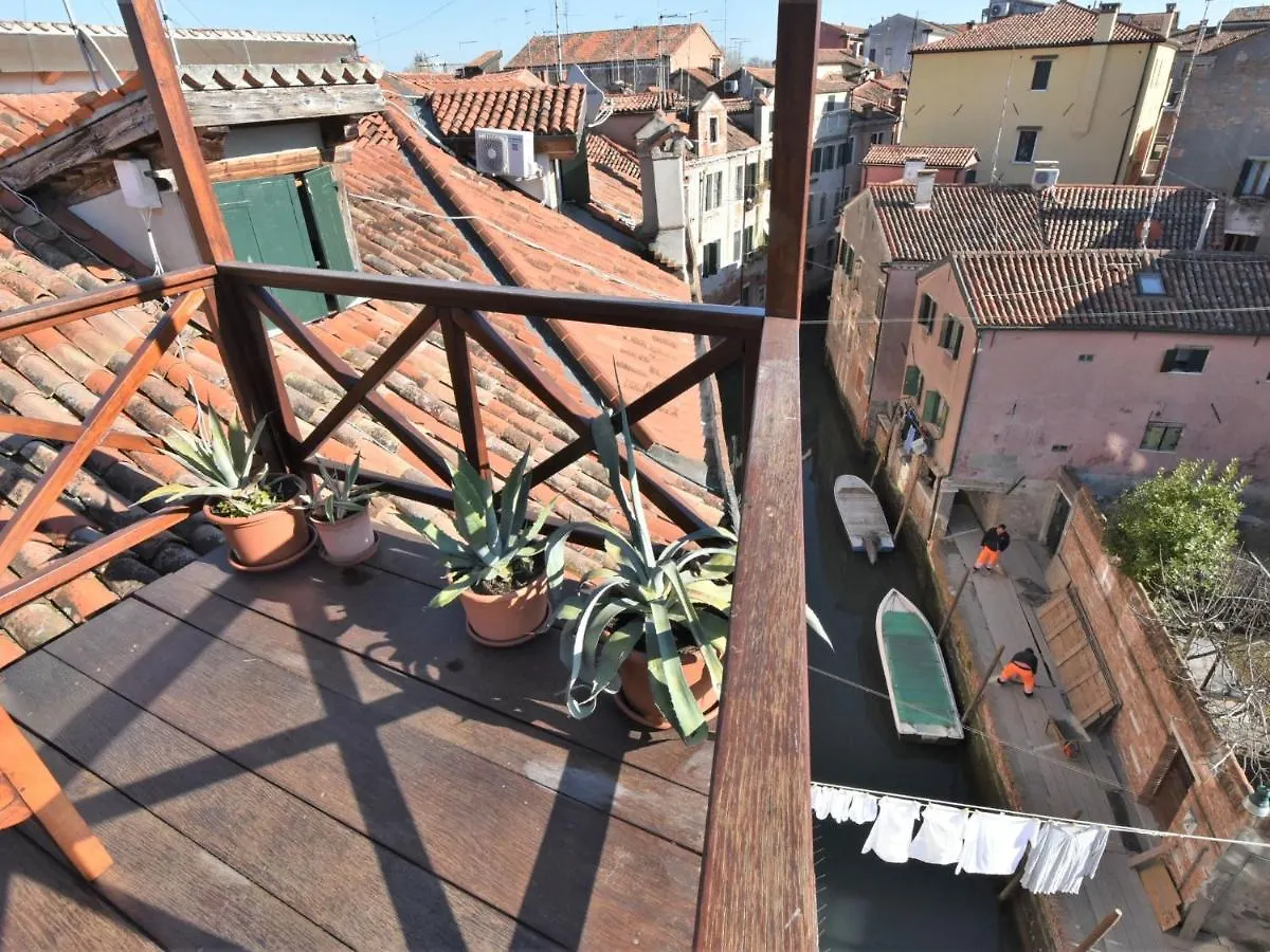 Apartment Fondamenta Del Rielo By Interhome 0*, Venice Italy