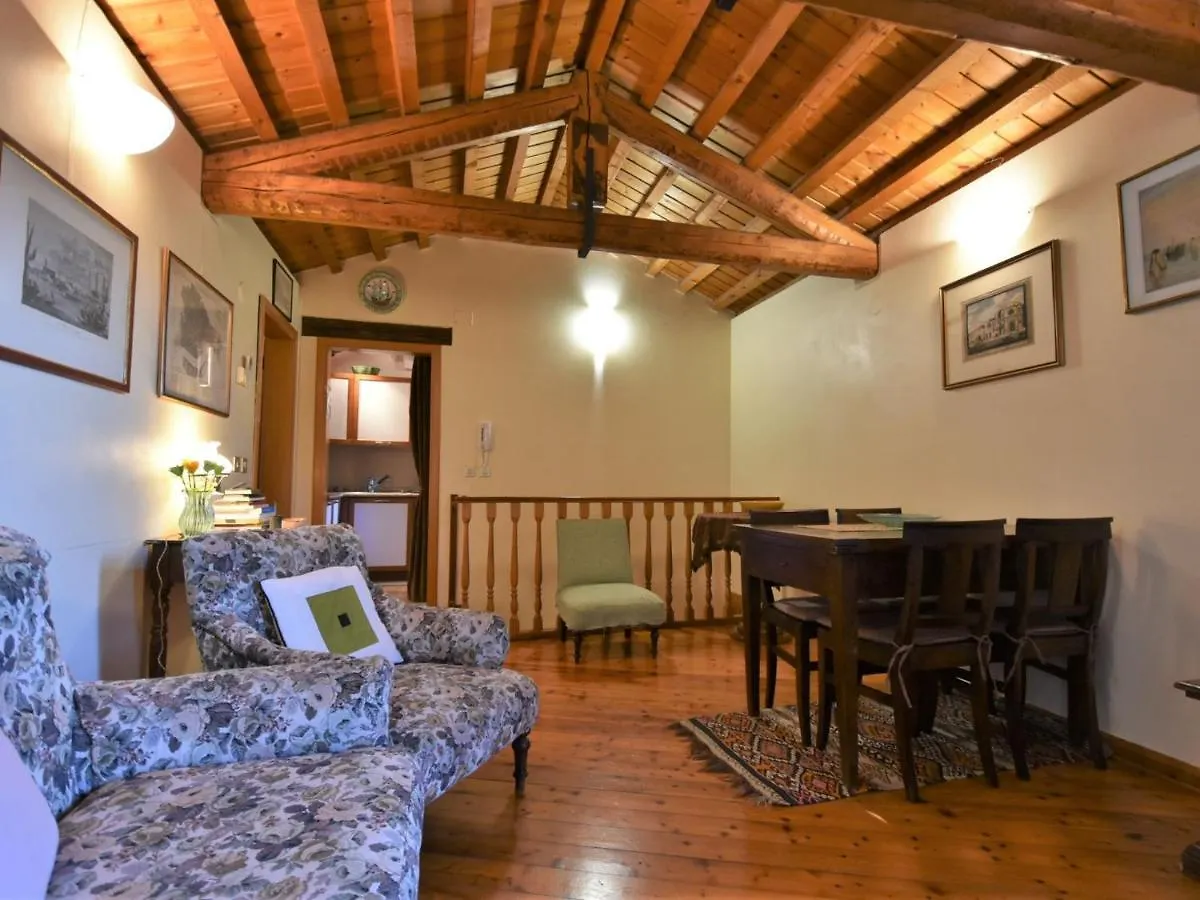 Apartment Fondamenta Del Rielo By Interhome  Venice