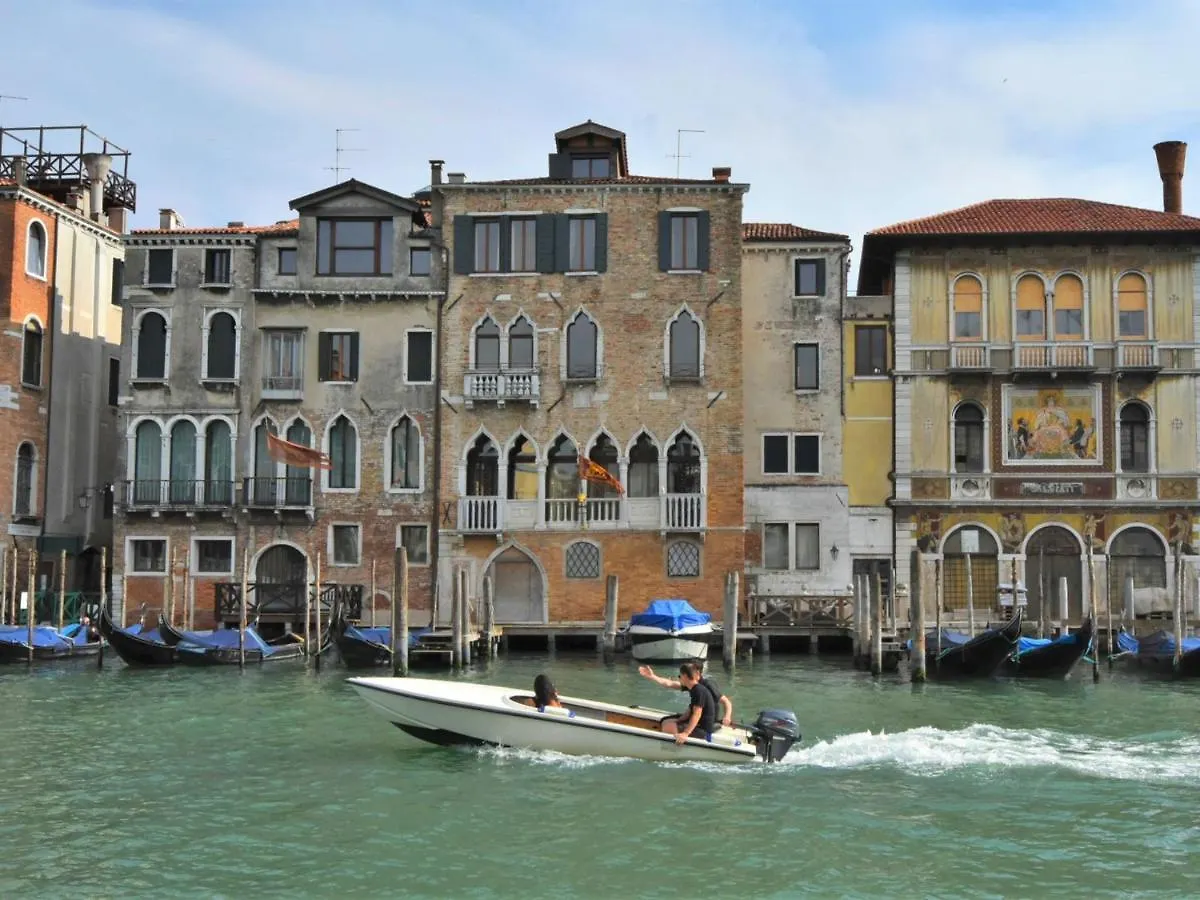 Apartment Fondamenta Del Rielo By Interhome  Venice